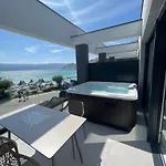 Konukevi San Sebastian-direct Sea View 4*
